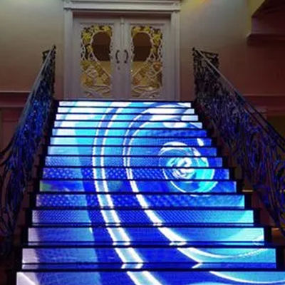 1920-3840HZ Düzenlenebilir Renk Sıcaklığı P2.9 5000 1 Kontrast oranı ile LED Yer Ekranı